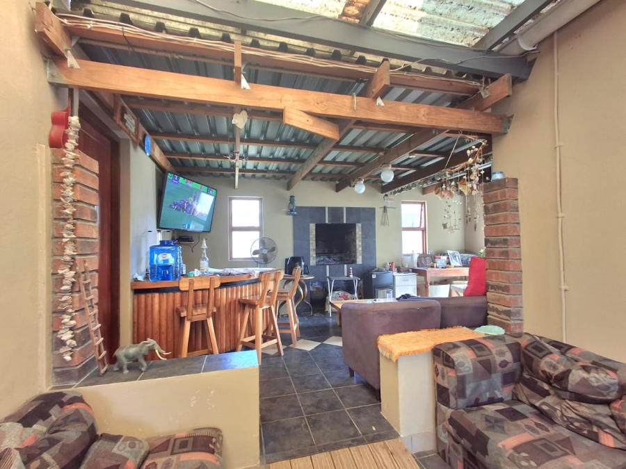 4 Bedroom Property for Sale in Summerpride Eastern Cape